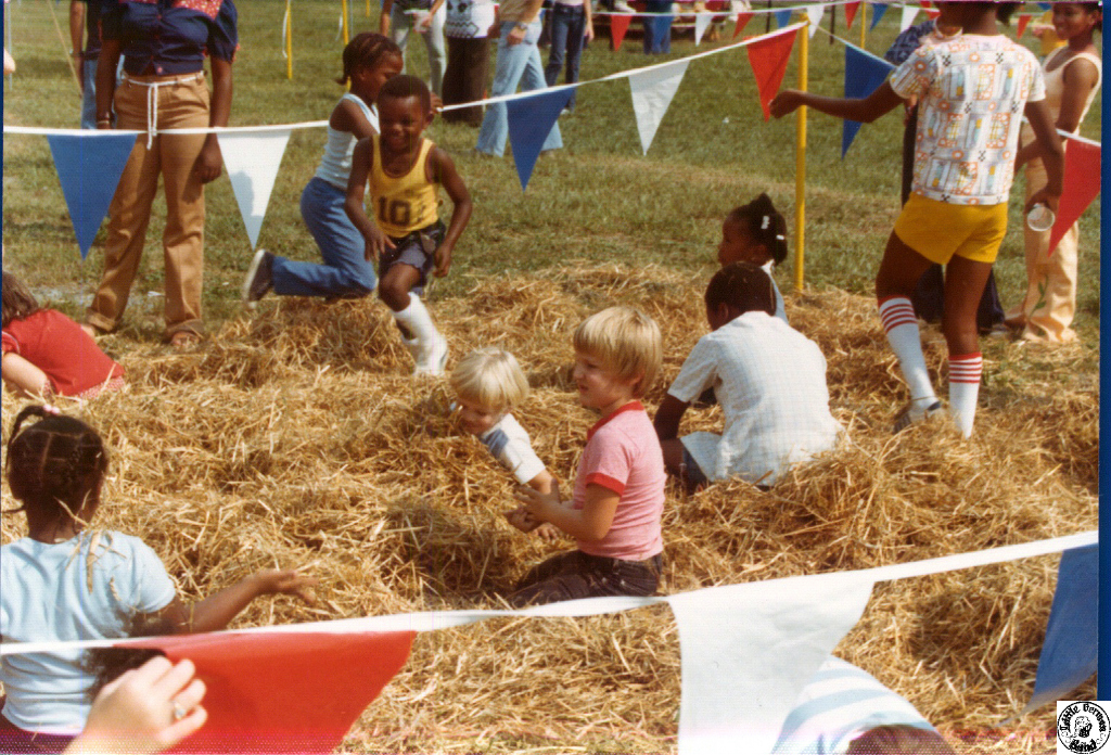 1976 09 19 09 Allied Chem picnic Moncure.jpg